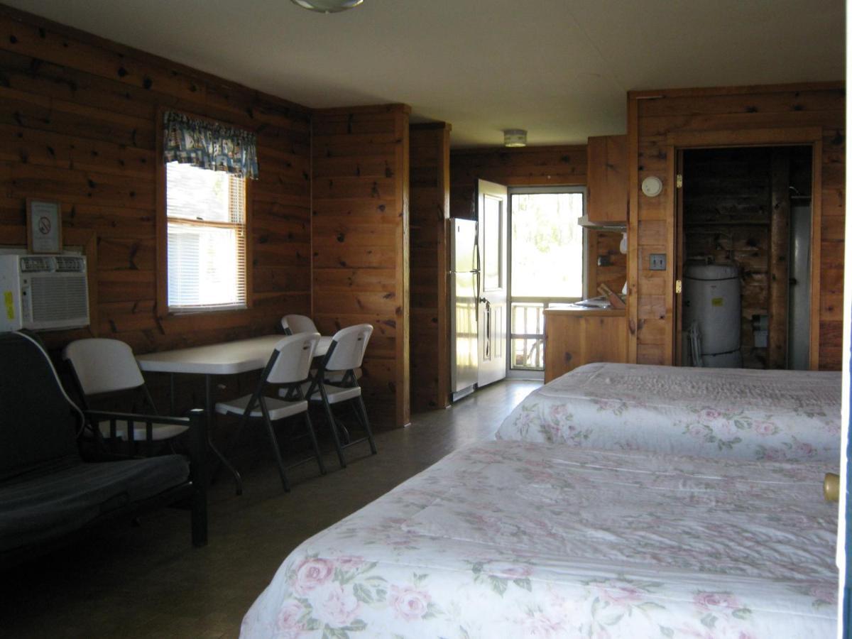 Quinby Virginia Landing Camping Resort Cabin 2 מראה חיצוני תמונה