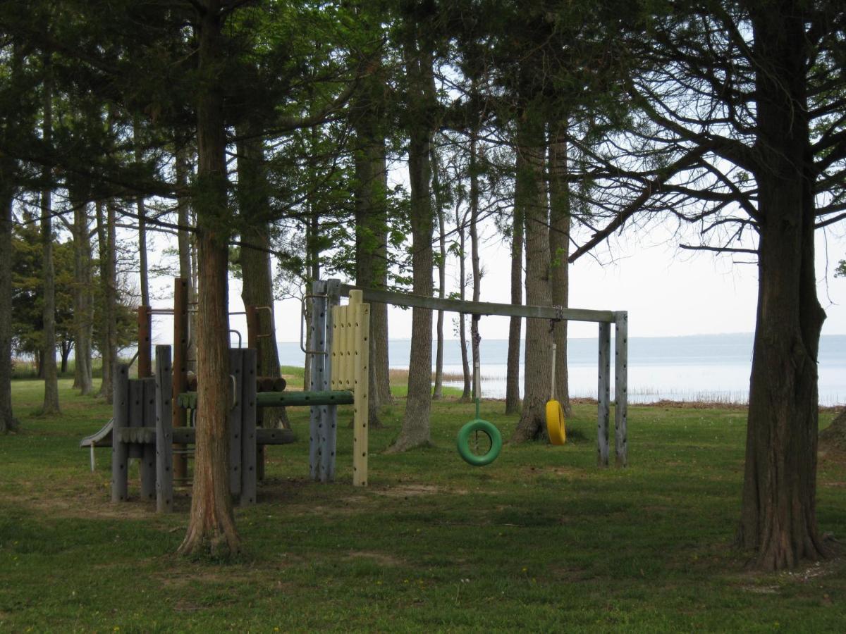Quinby Virginia Landing Camping Resort Cabin 2 מראה חיצוני תמונה